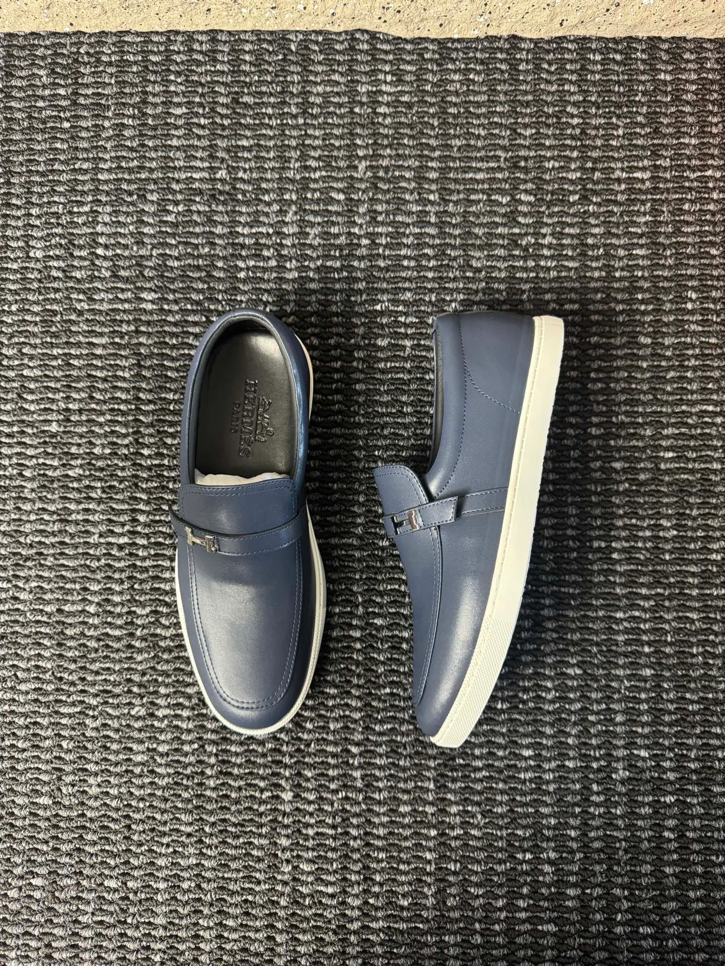Men's men's shoes 💰440 [New style] 🪷🪷[HERMES] Hermès - High-end quality, the same style as the official website - Upper: 🔝 Nappa calfskin, with iconic H metal - Lining: water-dyed cowhide - Outsole: ultra-light TPU molded outsole - Ultra-high quality control·Fine workmanship: highlighted (high-end·luxury·grade) -Size: 38-44 (45 can be customized)·